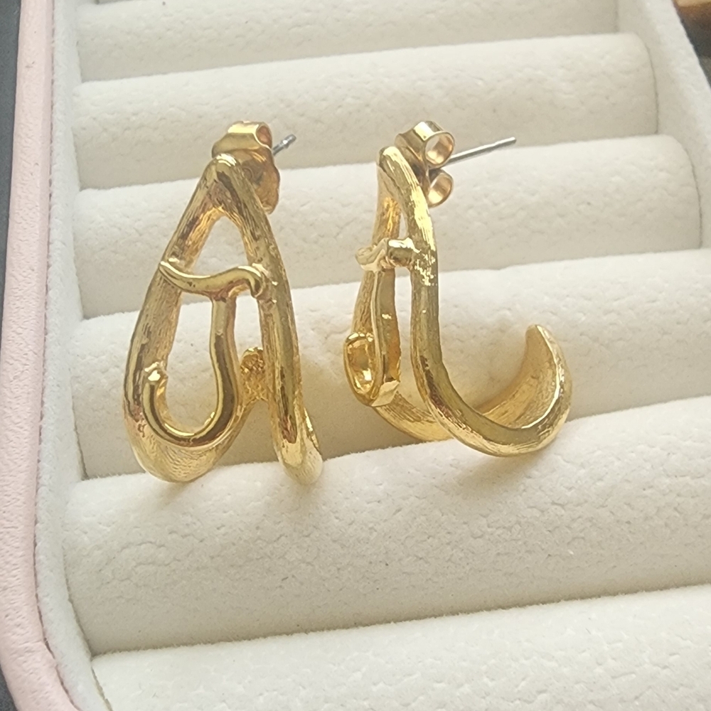 Elegant Gold-Tone Earrings‎